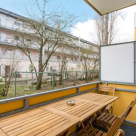 Free Living - Jungle Design Apartments, Zentrum, Parkplatz, Kueche, Wlan Wolfsburg Exterior photo