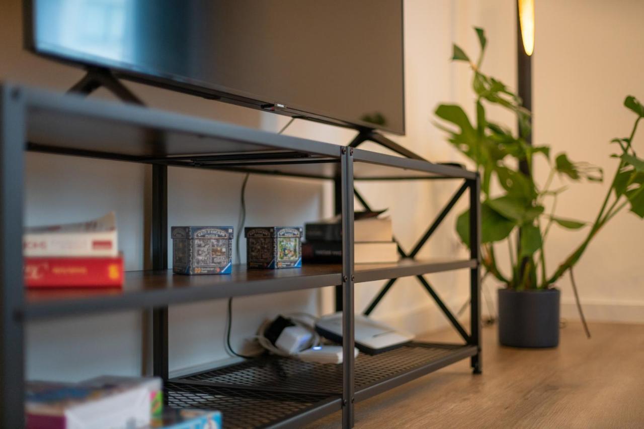Free Living - Jungle Design Apartments, Zentrum, Parkplatz, Kueche, Wlan Apartment Wolfsburg